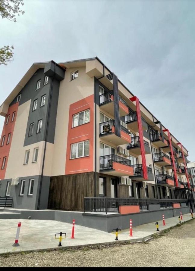 Ostrovo Apartman "N" Srebrno Jezero מראה חיצוני תמונה
